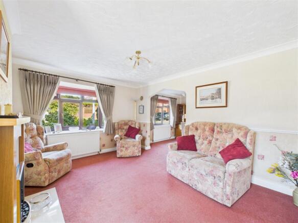3 bed Detached Bungalow for sale Image 6