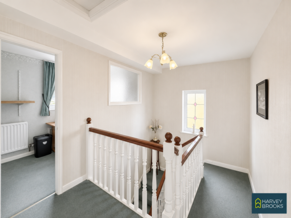 4 bed Detached for sale Image 10