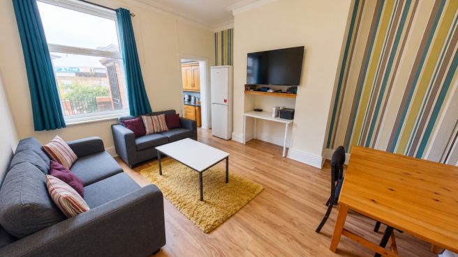 Bright Tidy Living Dining Room