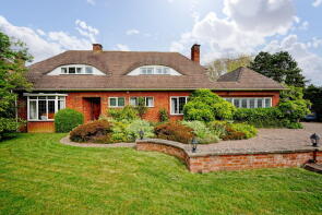 Mandera, Houghton Road, St Ives PE27 6RN
