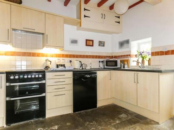 Photo 5