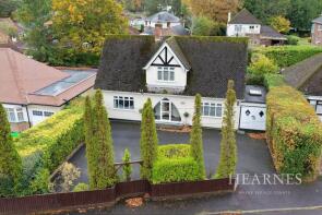 18, Fernlea Avenue, Ferndown BH22 8HE