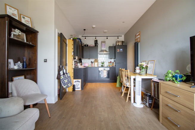 Lounge / Kitchen