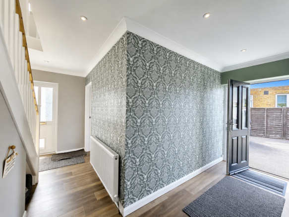 3 bed Semi-Detached for sale Image 11
