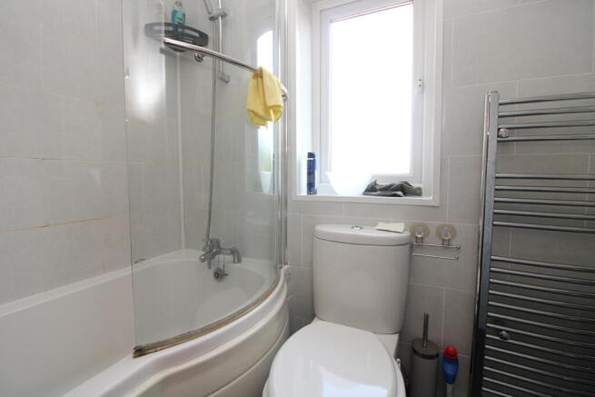 2 bed End of Terrace to rent Image 11