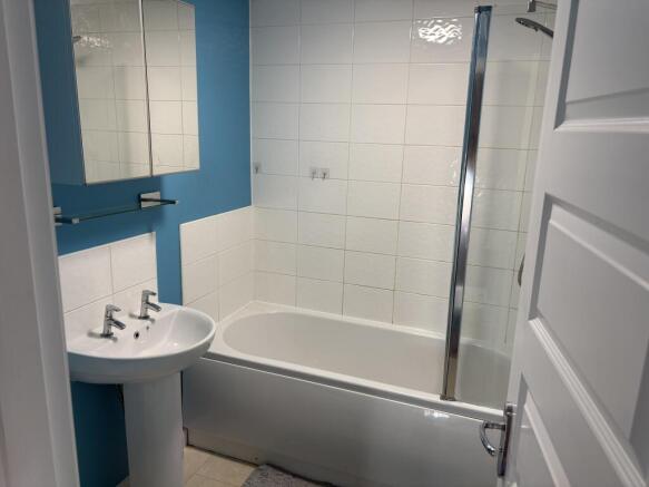 2 bed Semi-Detached for sale Image 12