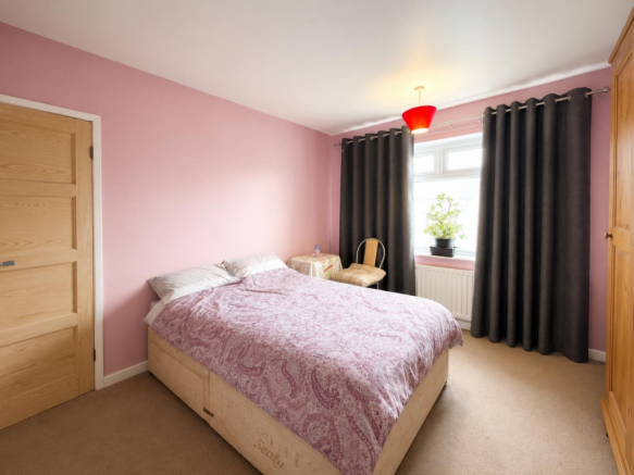 3 bed Semi-Detached for sale Image 7