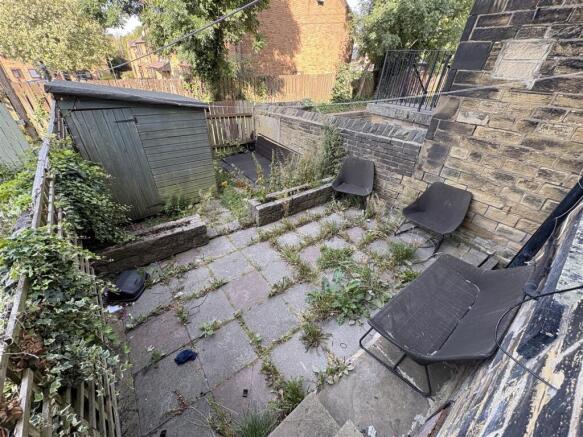 4 bed Terraced for sale Image 10