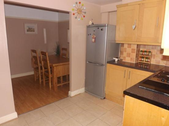 Kitchen (2)