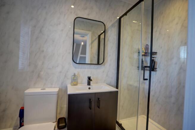 3 bed Semi-Detached for sale Image 10