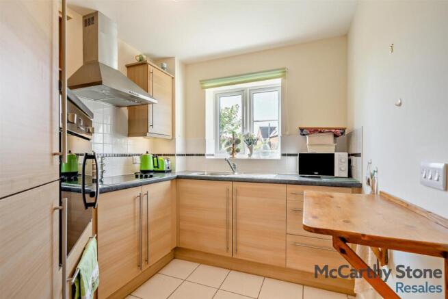 1 bed Apartment for sale Image 6
