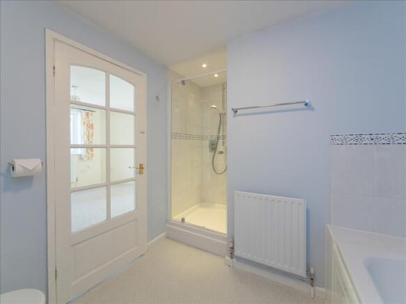 Ensuite Bathroom