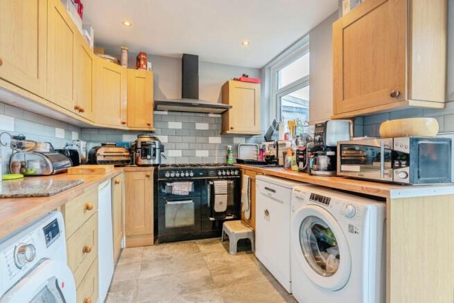 3 bed Semi-Detached for sale Image 5