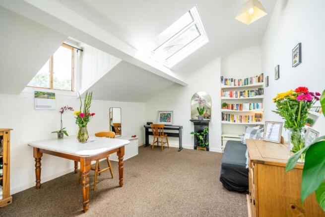 flat 7 Cambridge house-3.jpg