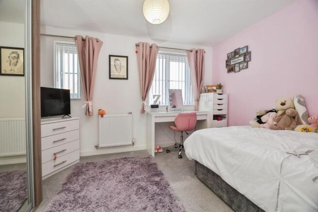 3 bed Semi-Detached for sale Image 11