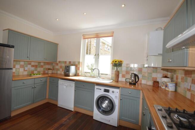 Kitchen..JPG
