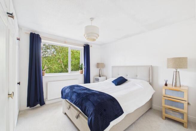 4 bed Detached for sale Image 6