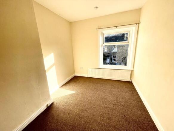 2 bed Terraced for sale Image 9