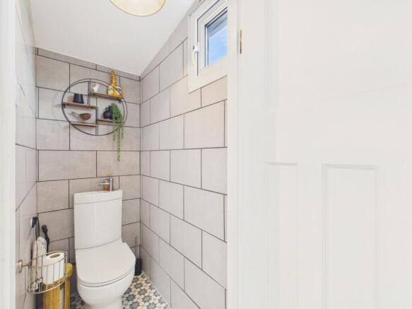 3 bed Semi-Detached for sale Image 9