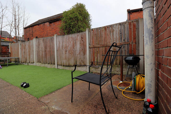 2 bed Terraced for sale Image 6