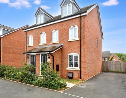 Lancaster Way, Whitnash, Leamington Spa