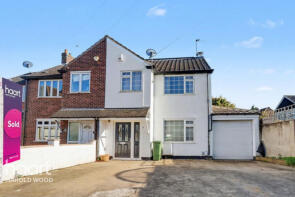 10, Gleneagles Close, Romford RM3 0RU