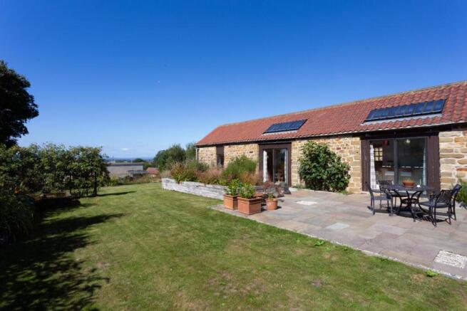 6 bed Character Property for sale Image 11