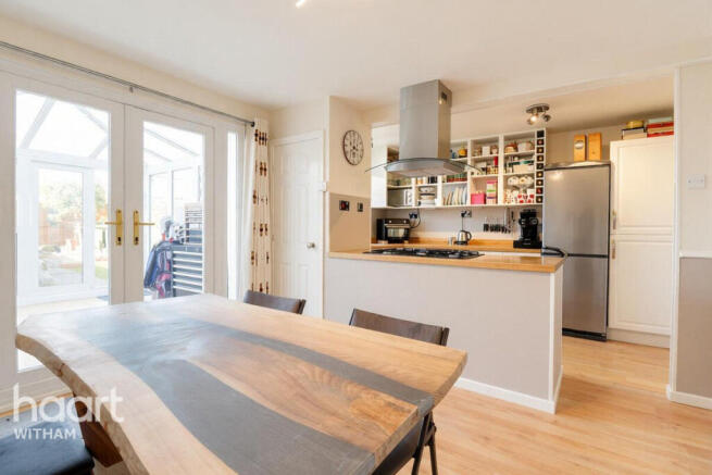 Helford Court, Witham photo 4