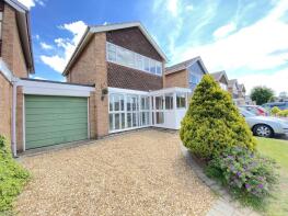 12, Ravenhill Drive, Wolverhampton WV8 1BA