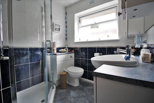 31 RHA Bathroom