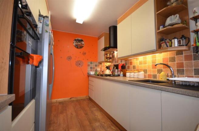 Kitchen 1