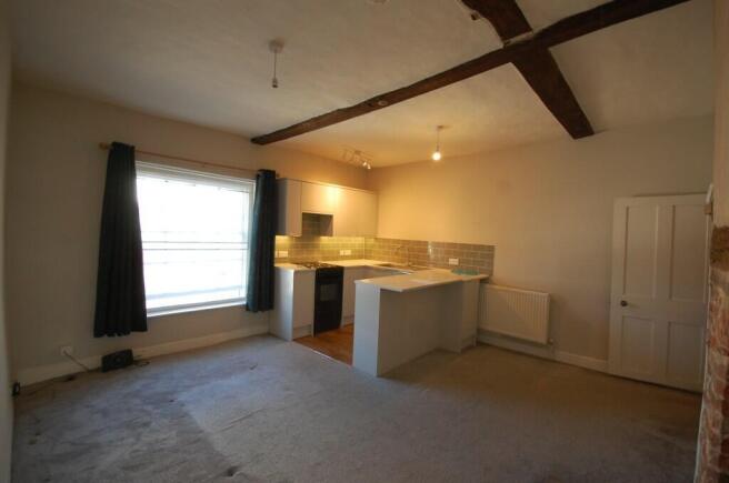 Lounge/Kitchen Area