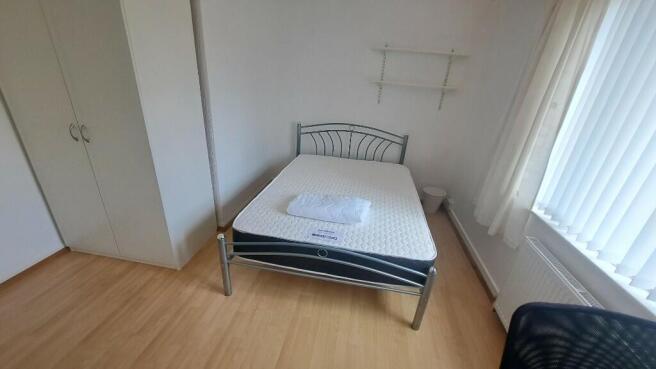 5 bed End of Terrace to rent Image 6