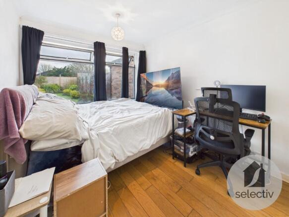 2 bed Semi-Detached Bungalow for sale Image 5