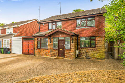 Oakwood Road, Windlesham