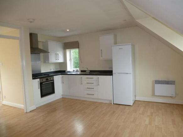 Kitchen 1.JPG