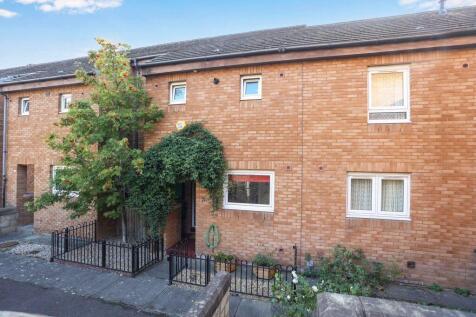 8 Briery Bauks, Newington, Edinburgh, EH8 9TE