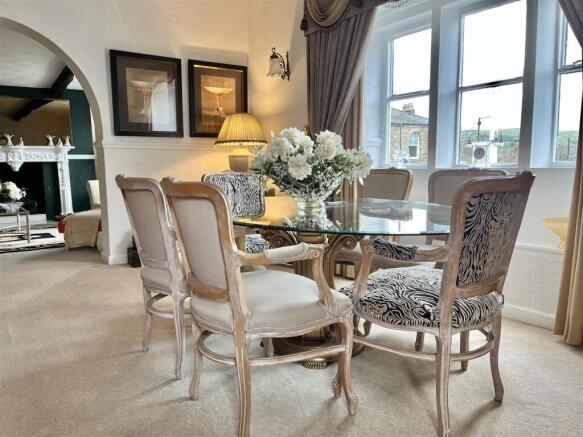 First Floor Flat With Annexe