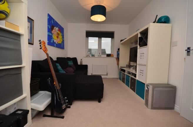 Photo 12