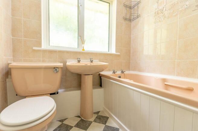 1 bed Flat for sale Image 6