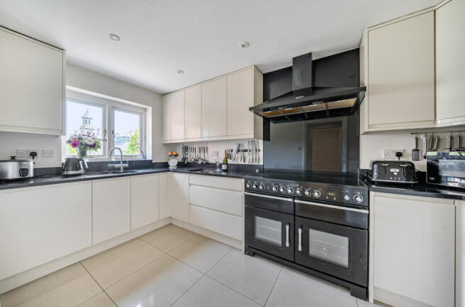 1349769-10-68c979...