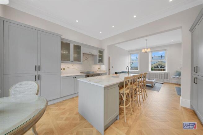 6 Bed, End Terrace, Silsden