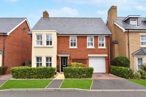 Maunder Avenue, Biggleswade, SG18