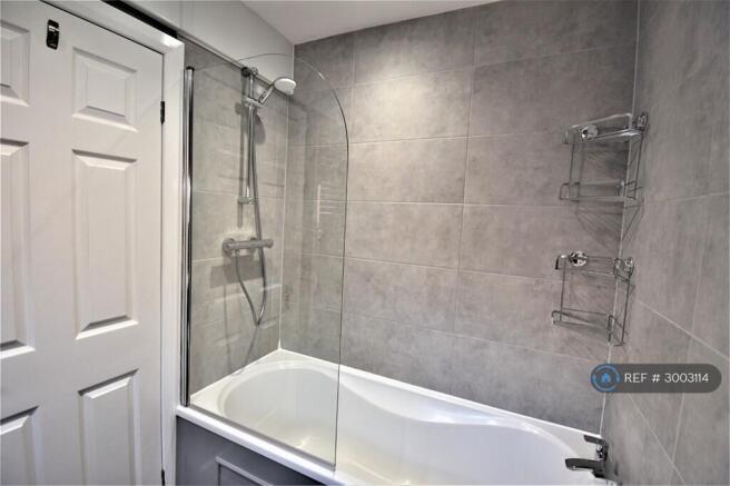 2 bed Terraced to rent Image 11