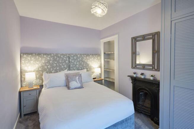 4 bed Terraced for sale Image 6