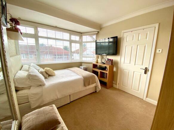 Bedroom 1 (Double)