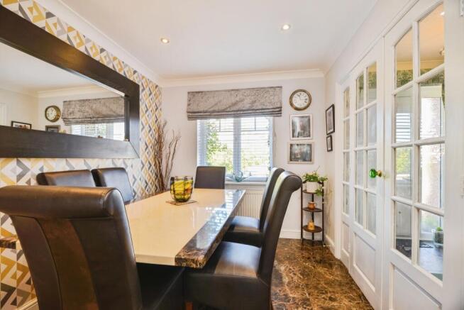 4 bed Detached for sale Image 7