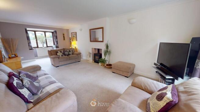 4 bed Detached for sale Image 4