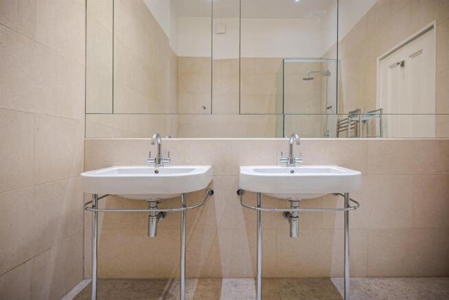 Gledhow Gardens 11B-9-2. Low Res.jpg