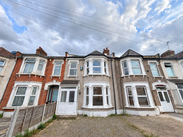 150 Windsor Road IG1 1HE